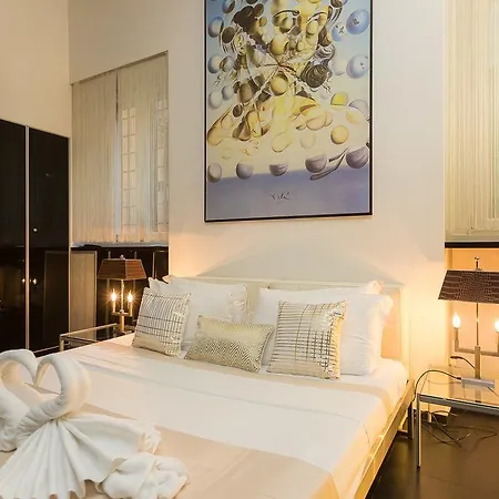 In Cosmopolitan Hi-tech Lägenhet *