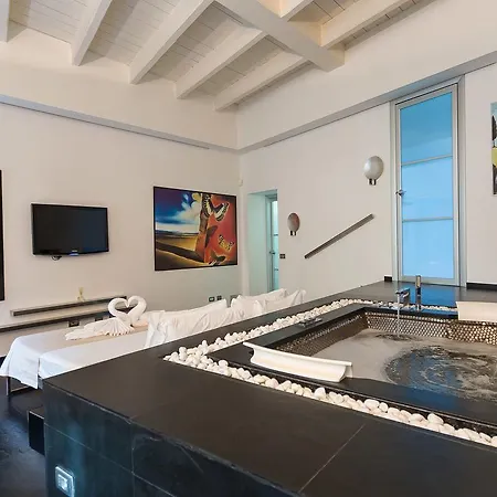 In Cosmopolitan Hi-tech