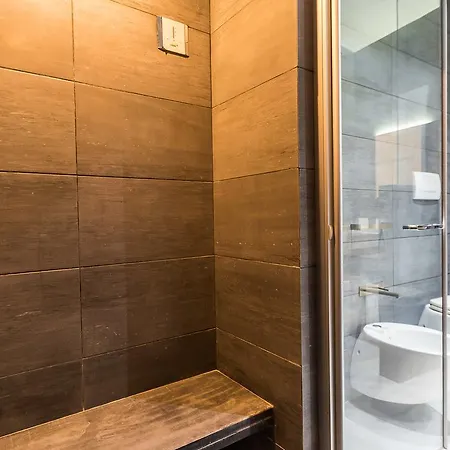 In Cosmopolitan Hi-tech Appartamento