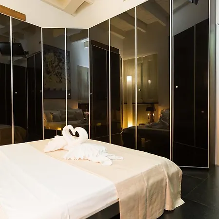 In Cosmopolitan Hi-tech